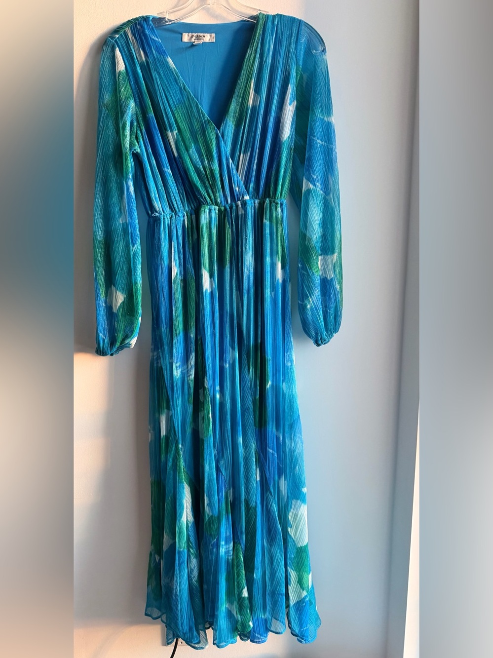 Ever New Turquoise Blue V-Neck Pleated Maxi Dress